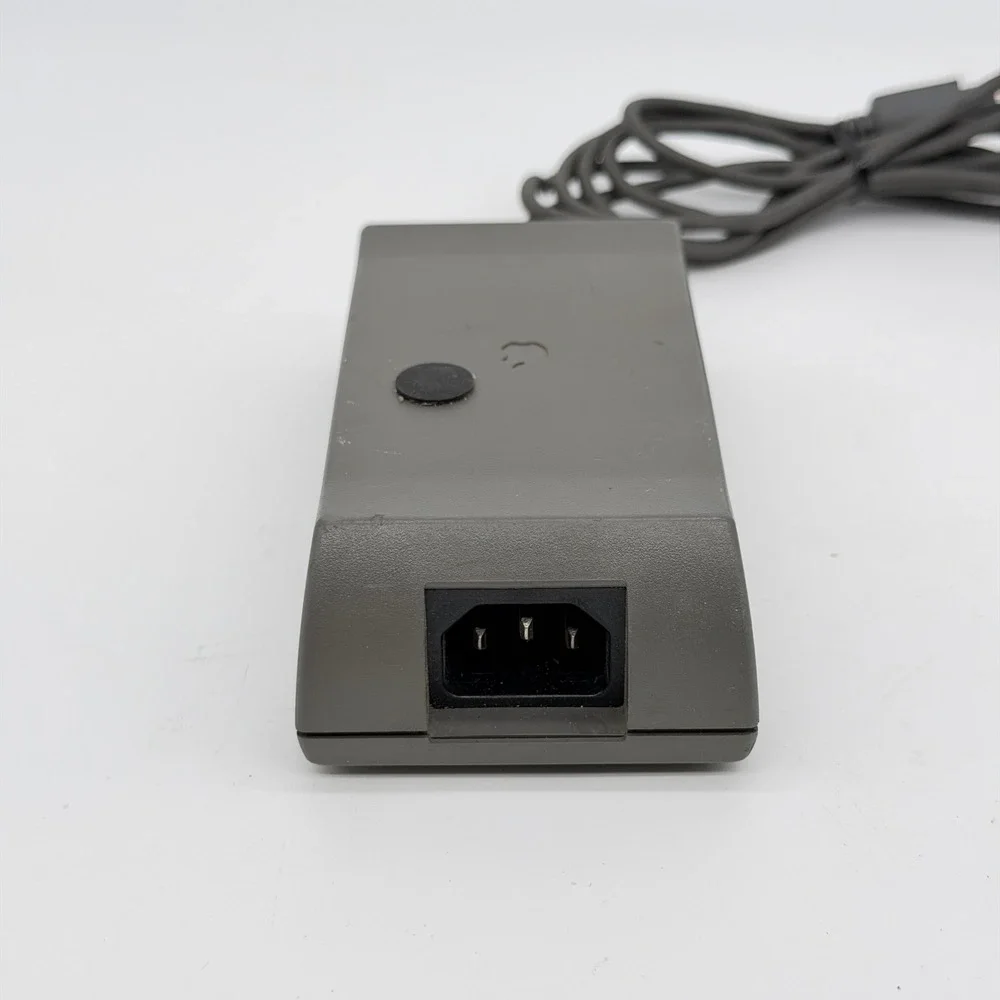 Authentic Original Apple AC Adapter Charger M1893 For PowerBook 500 520 540 550